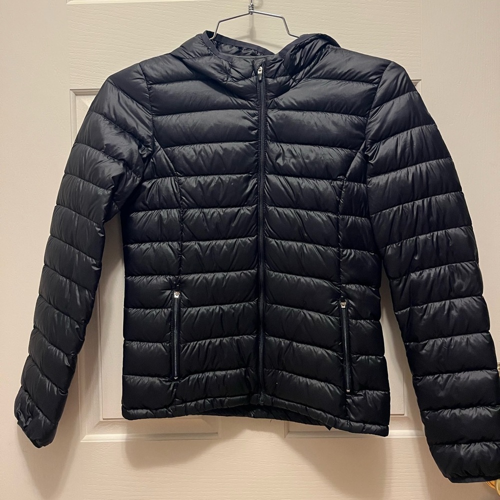 Aritzia TNA Botanie Packable short Puffer Coat Jacket